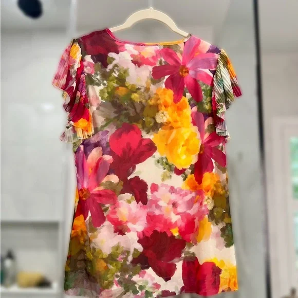 Vince Camuto - Floral Multicolor Top - Picture 2 of 5